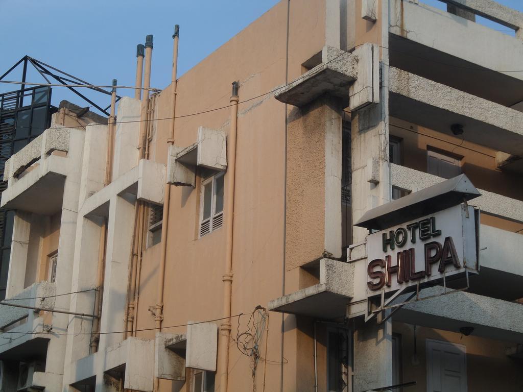 Hotel Shilpa Nashik Ngoại thất bức ảnh